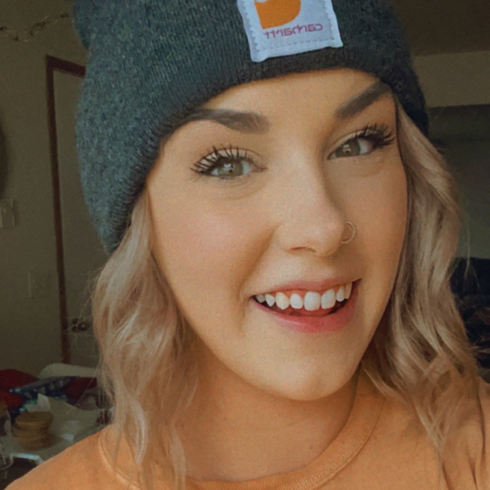 Meet your Posher, Justine